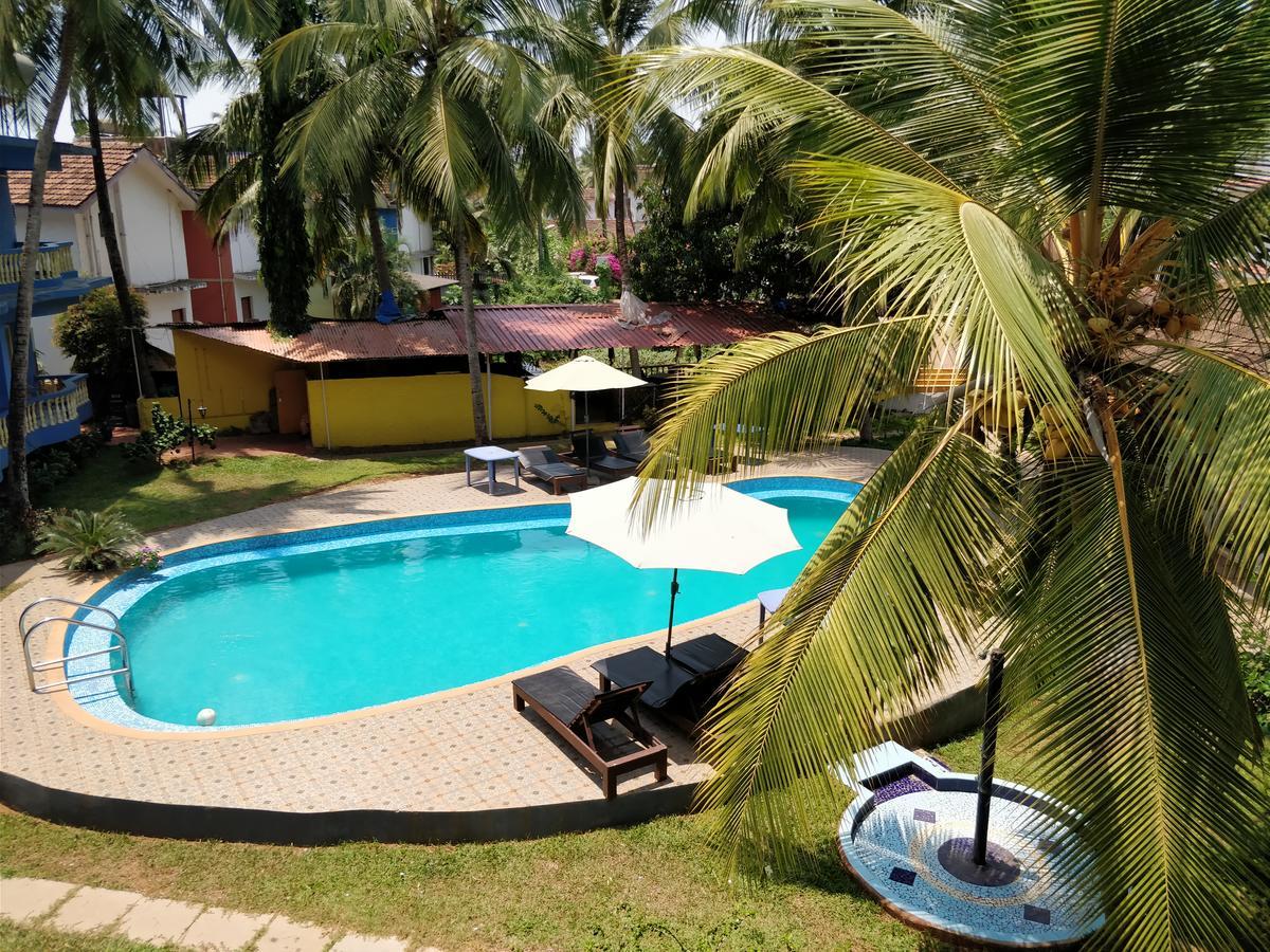 Dona Julia Beach Resort Калангут Экстерьер фото