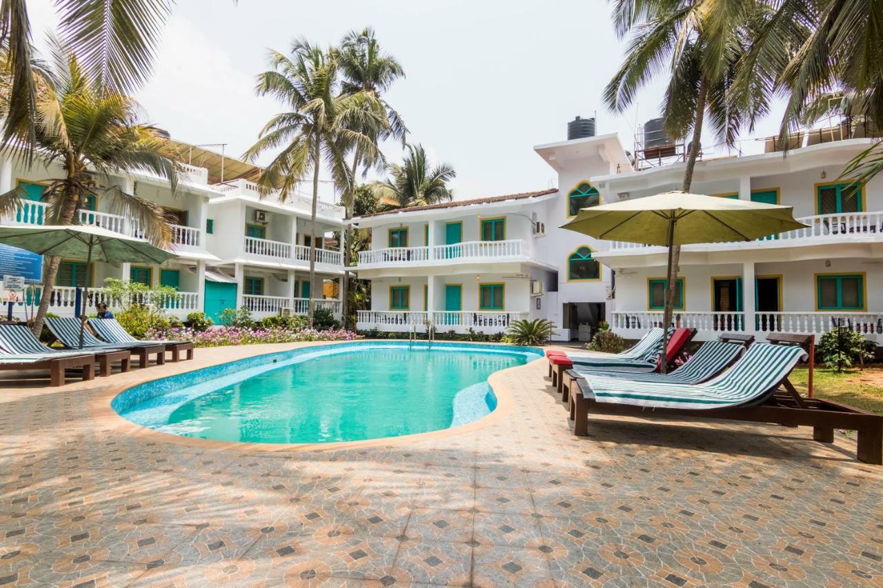 Dona Julia Beach Resort Калангут Экстерьер фото