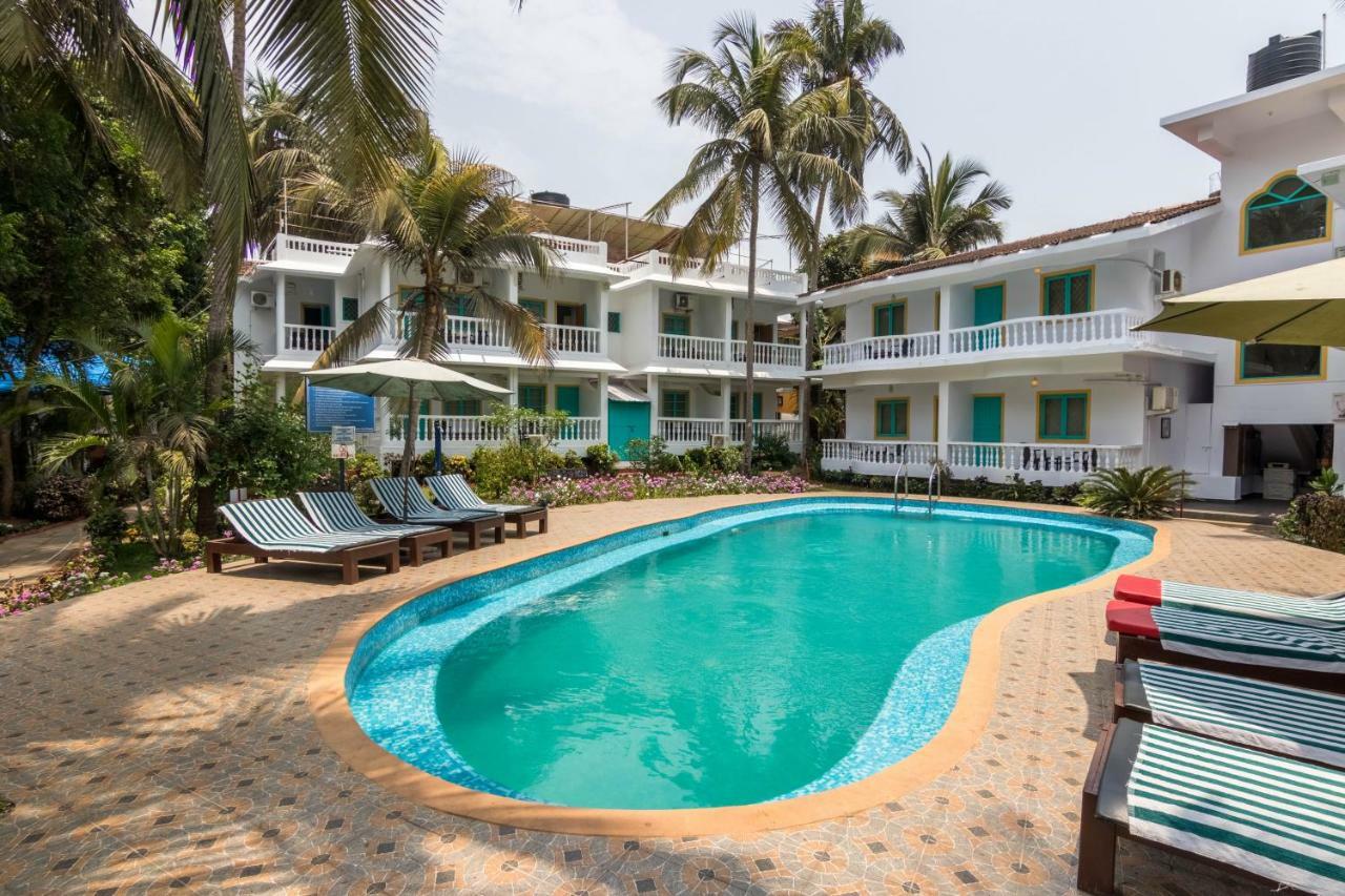 Dona Julia Beach Resort Калангут Экстерьер фото