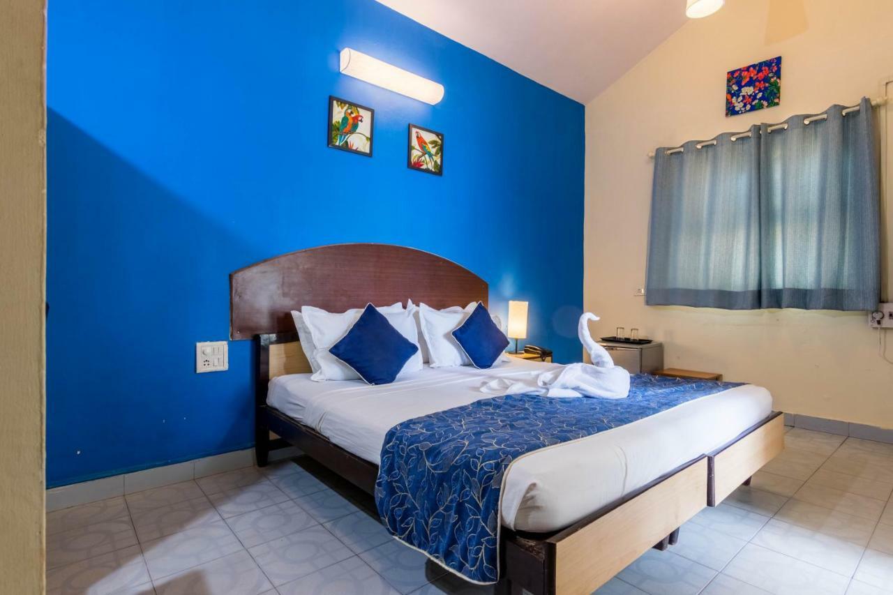 Dona Julia Beach Resort Калангут Экстерьер фото